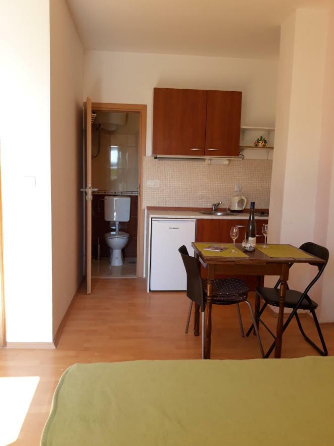 Apartmani Kljunak Zaton  Buitenkant foto